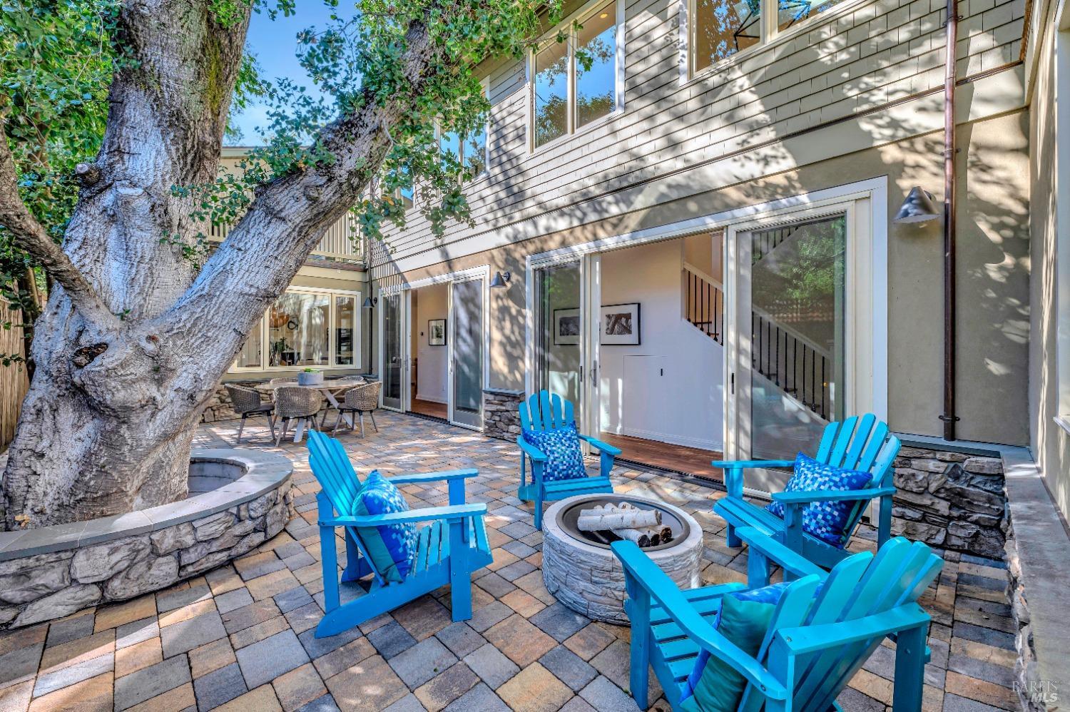 33 Locust Avenue