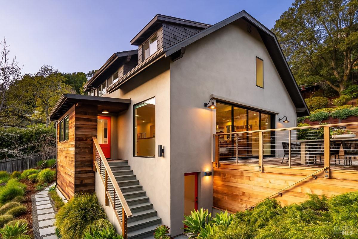 25 Altamira Avenue