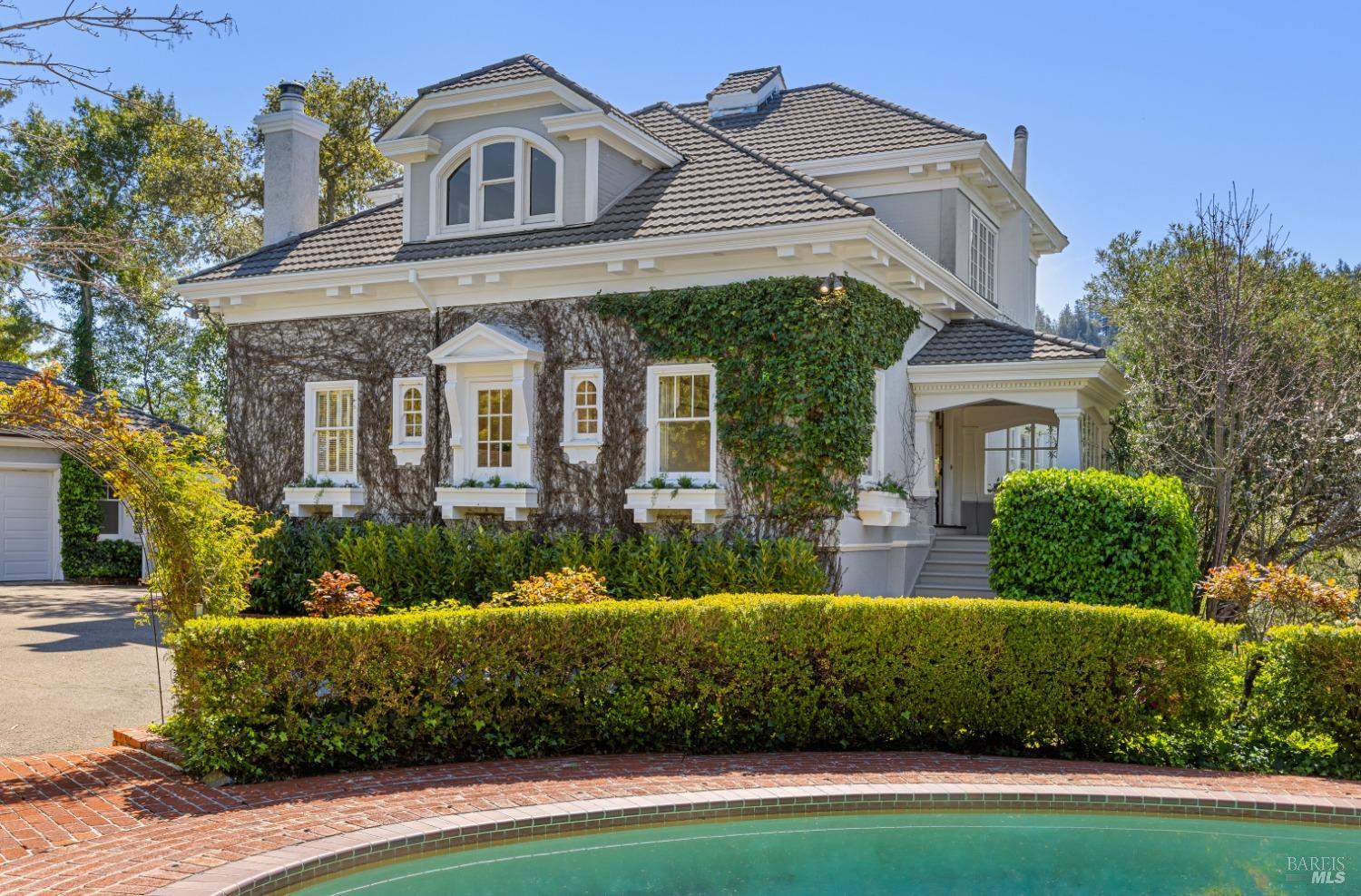 30 Hill Road
