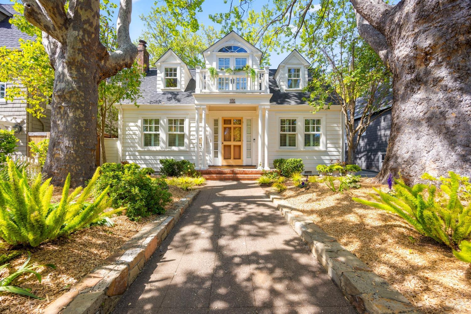 106 Woodland Avenue