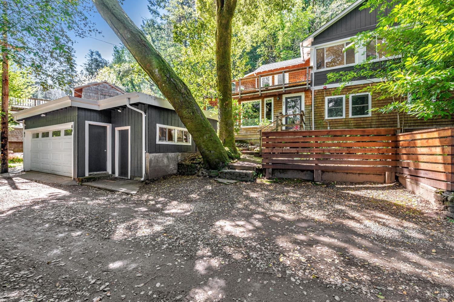 89 Lower Aztec Avenue