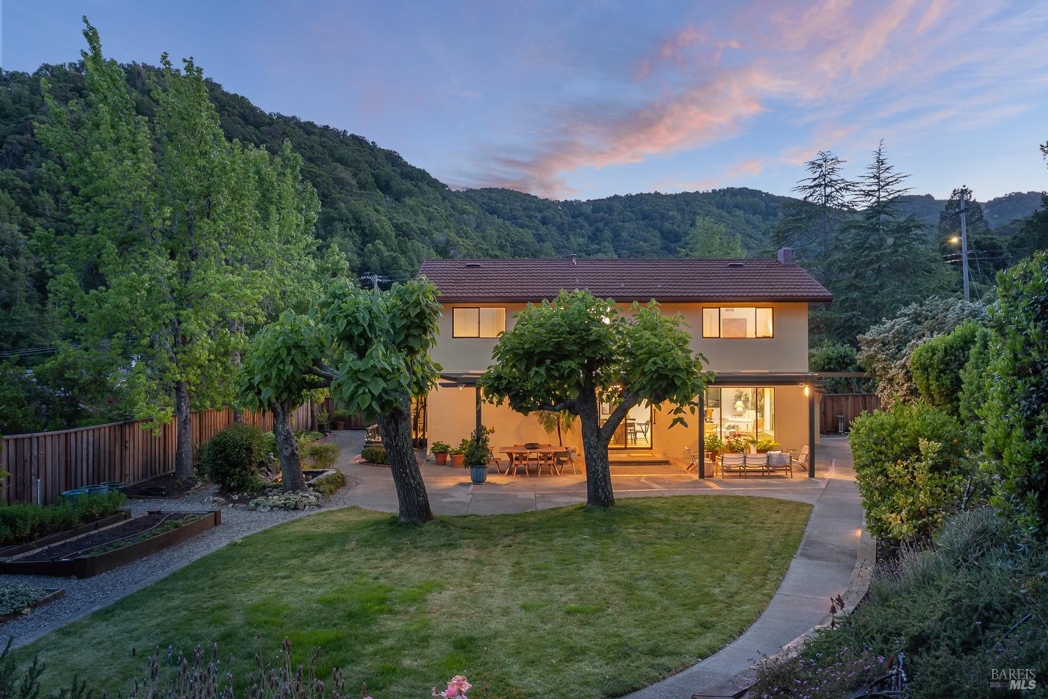 522 Blackstone Drive