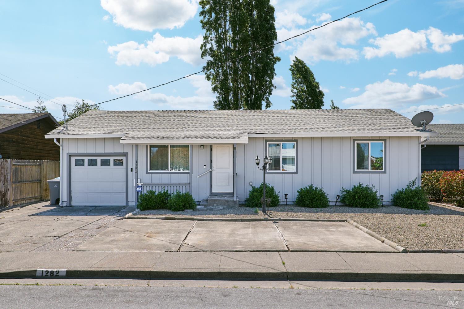 1282 Lindberg Lane