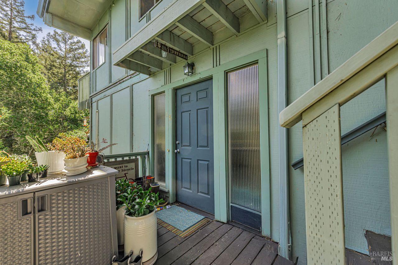 18 Walnut Avenue