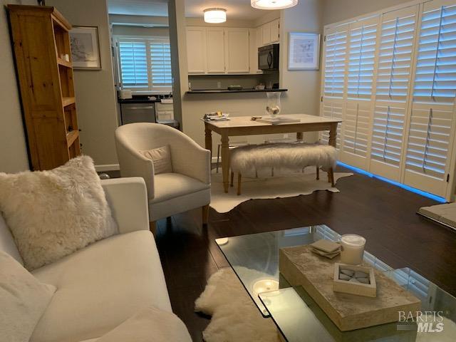 27 W Harbor Drive