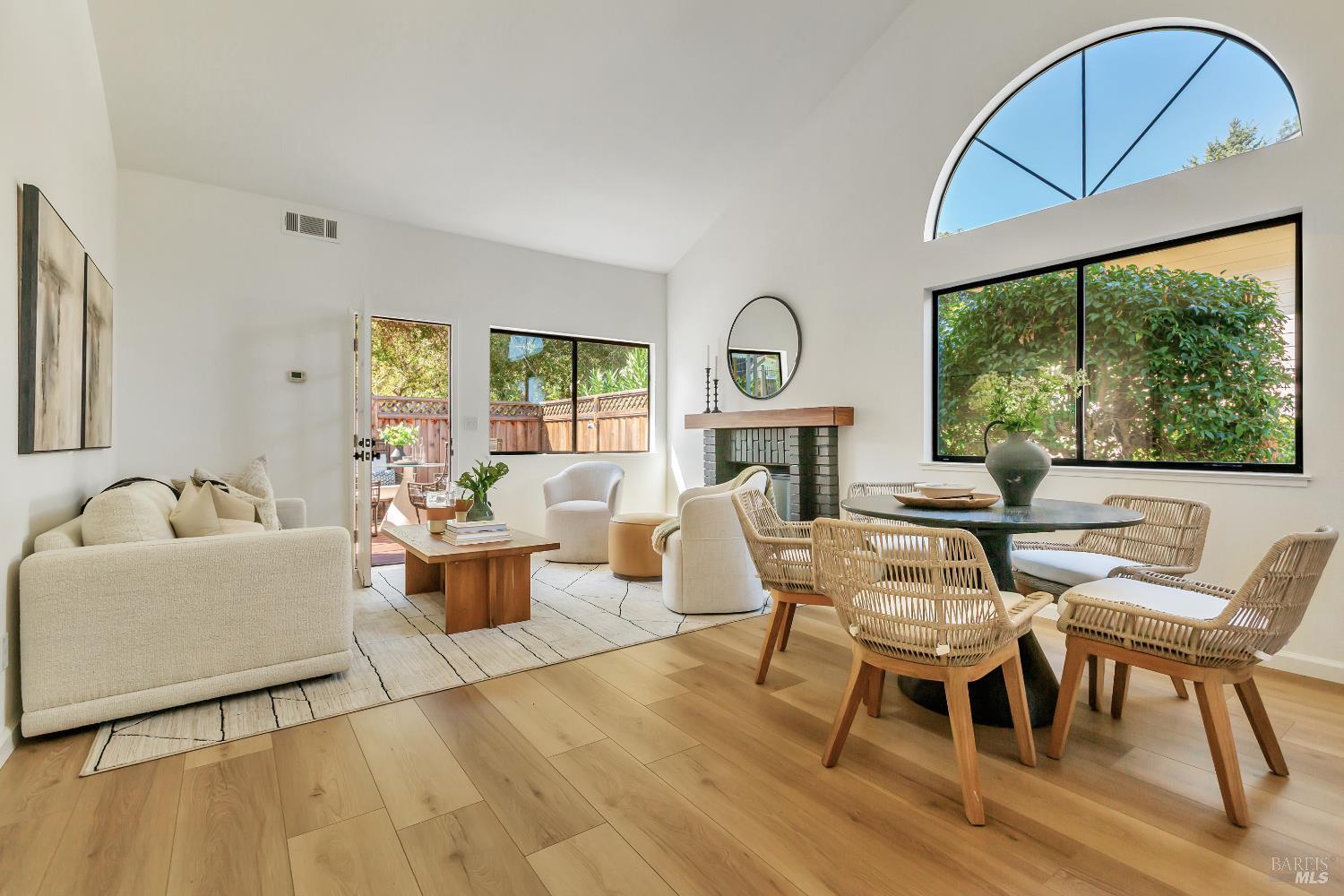 17 Woodstock Court