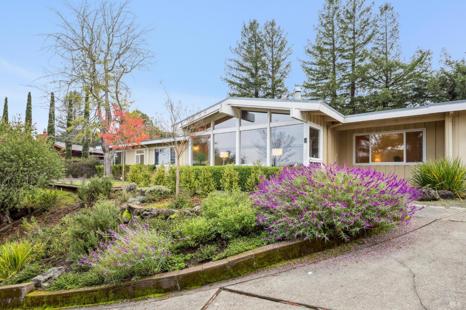 295 Stuyvesant Drive