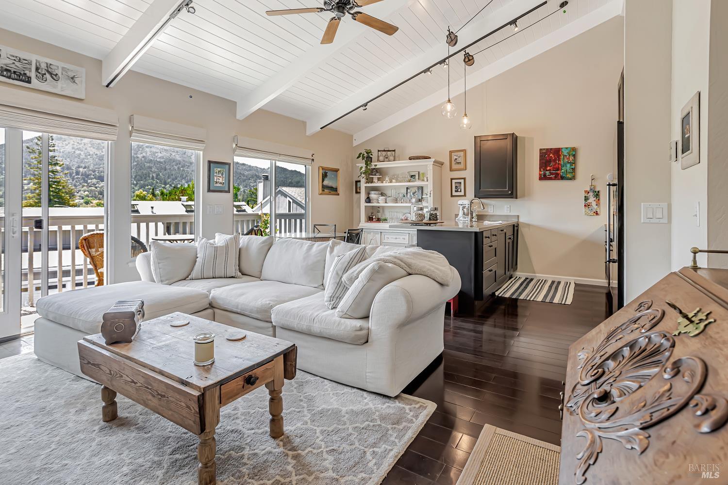 838 Sir Francis Drake Boulevard Unit: #3