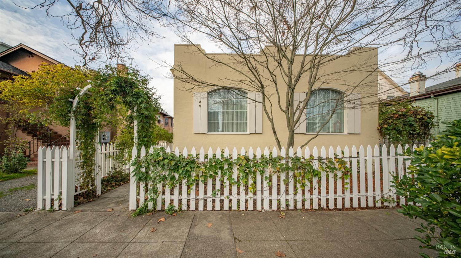 717 C Street