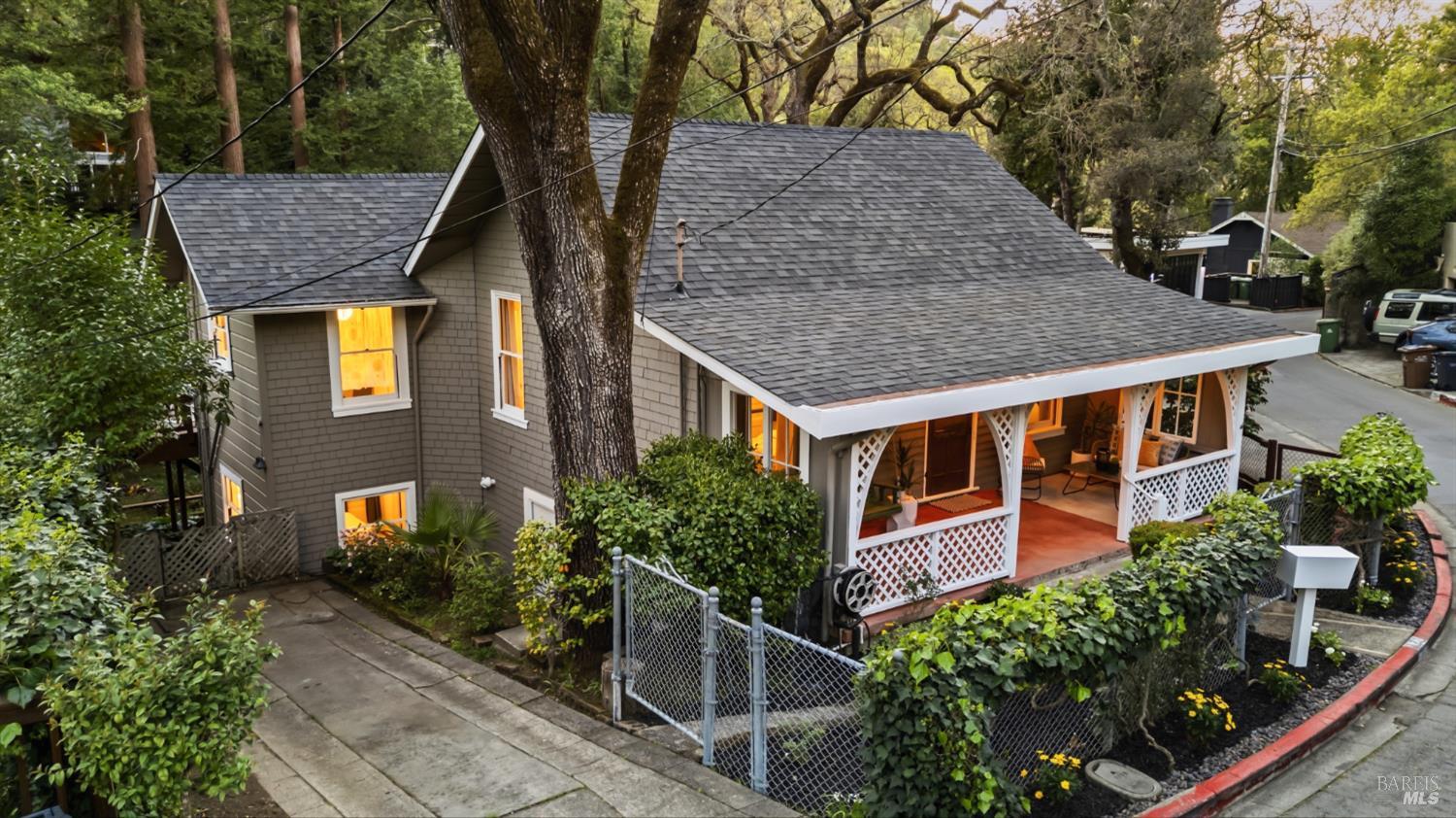 120 Redwood Road