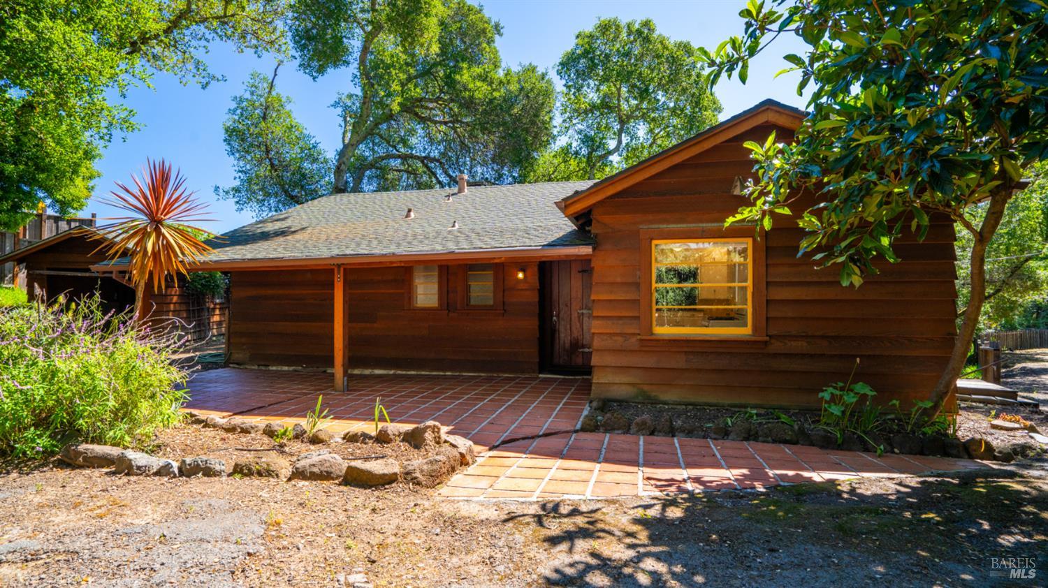 22 Oak Road
