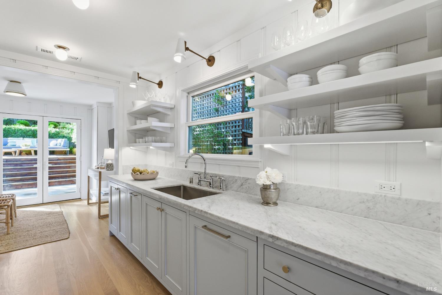 7 Grove Avenue