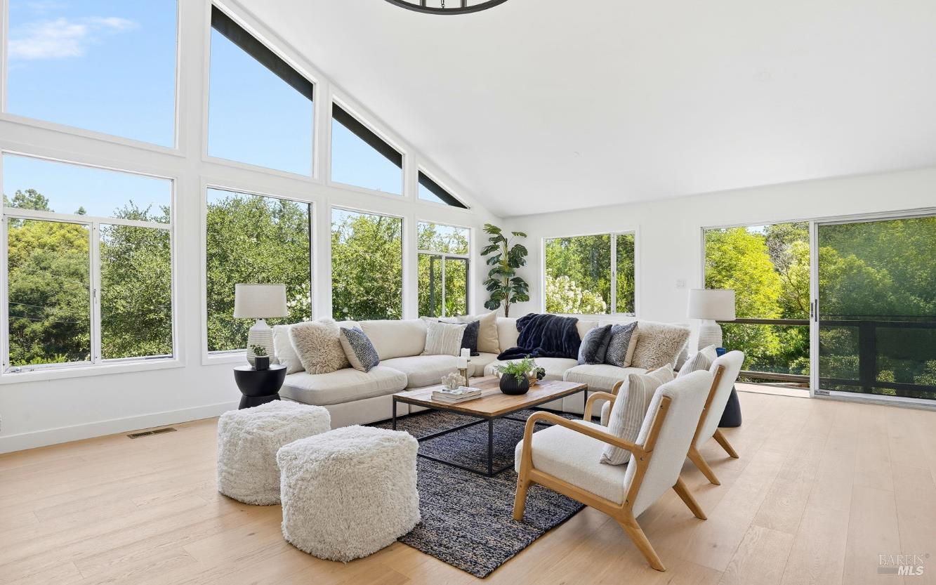 53 Circle Road