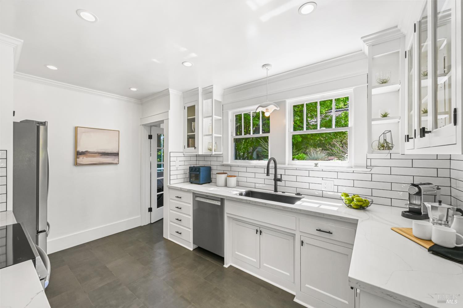 21 Laurel Avenue