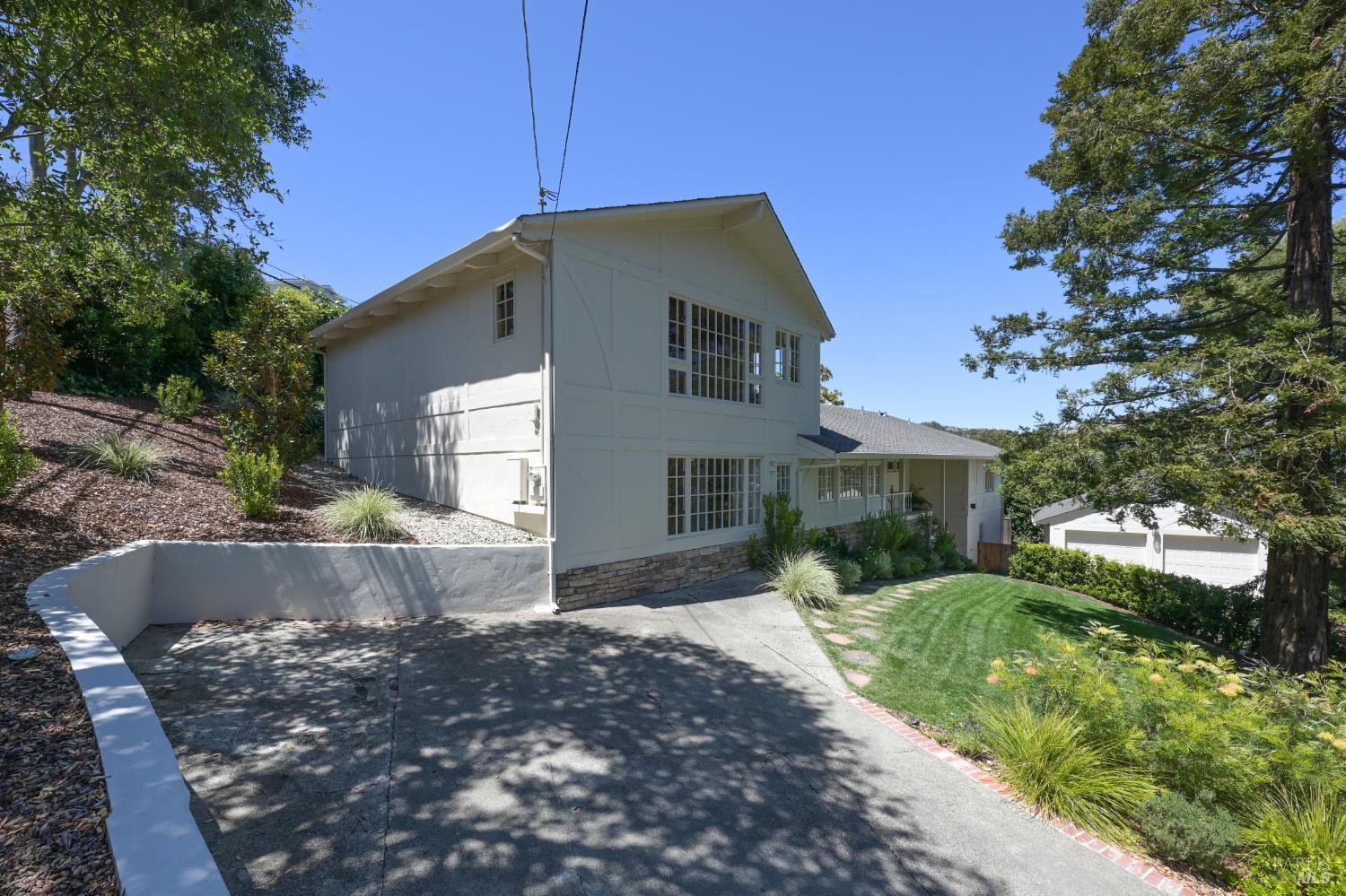 120 Ricardo Road