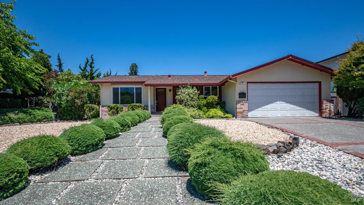 165 San Luis Way