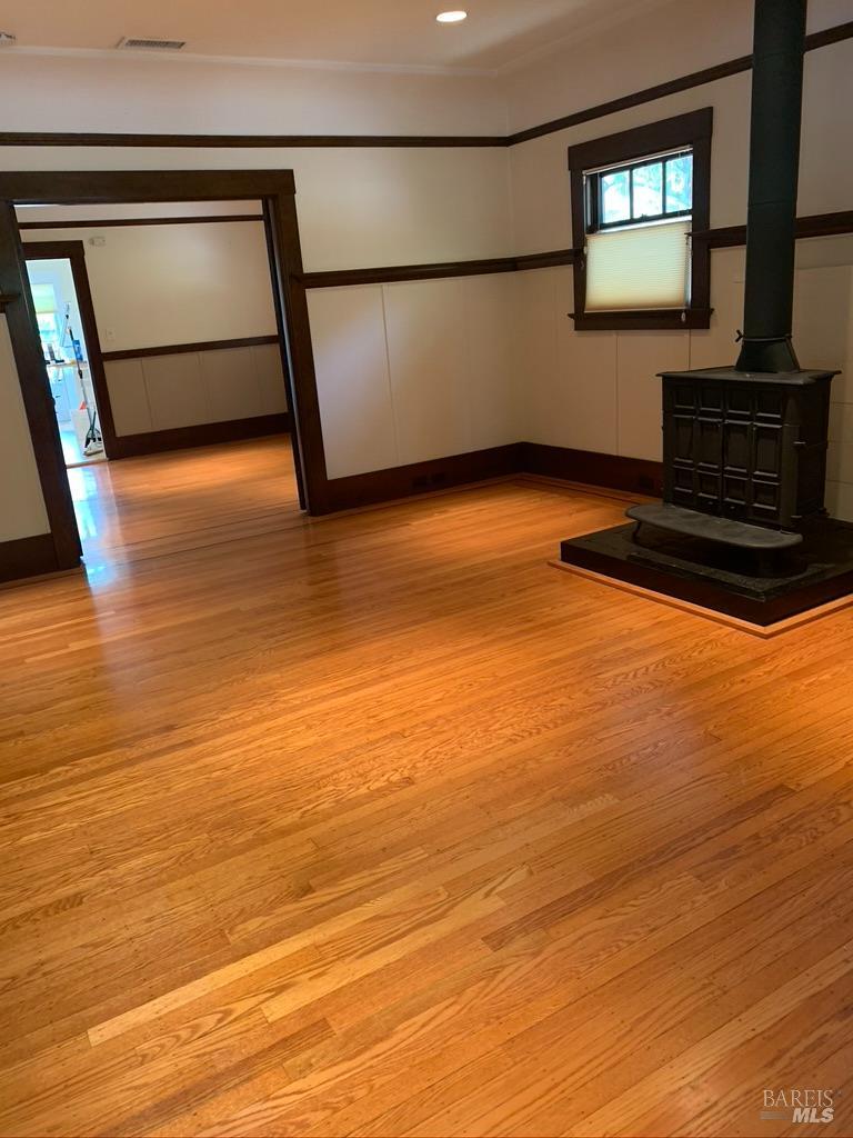 31 Valencia Avenue