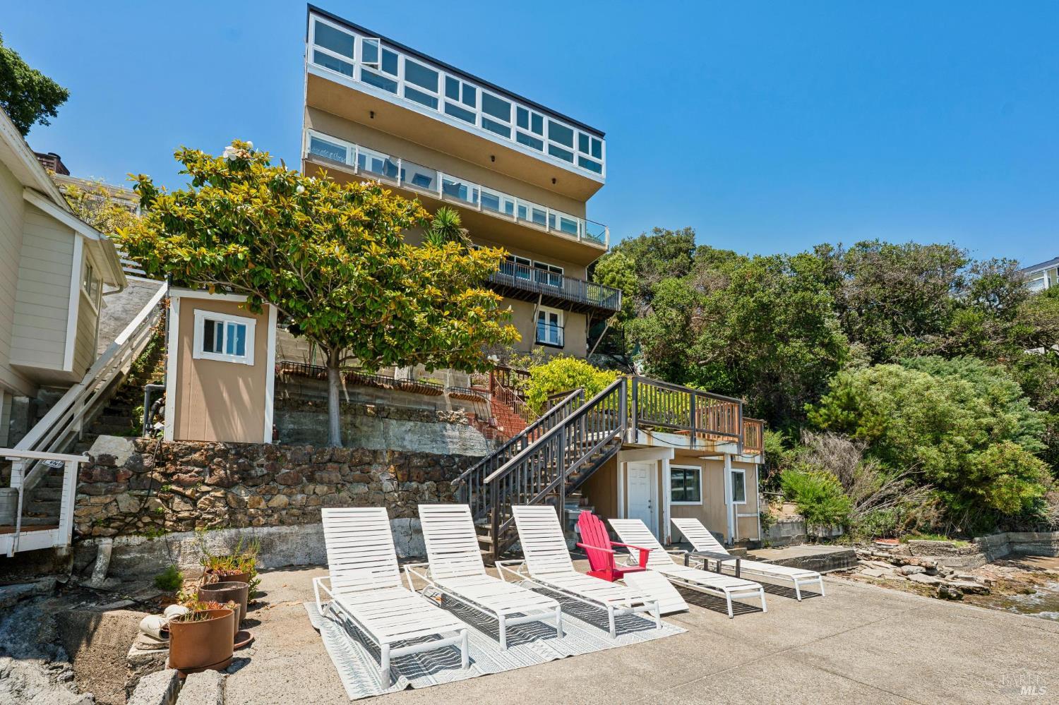 187 Oak Drive