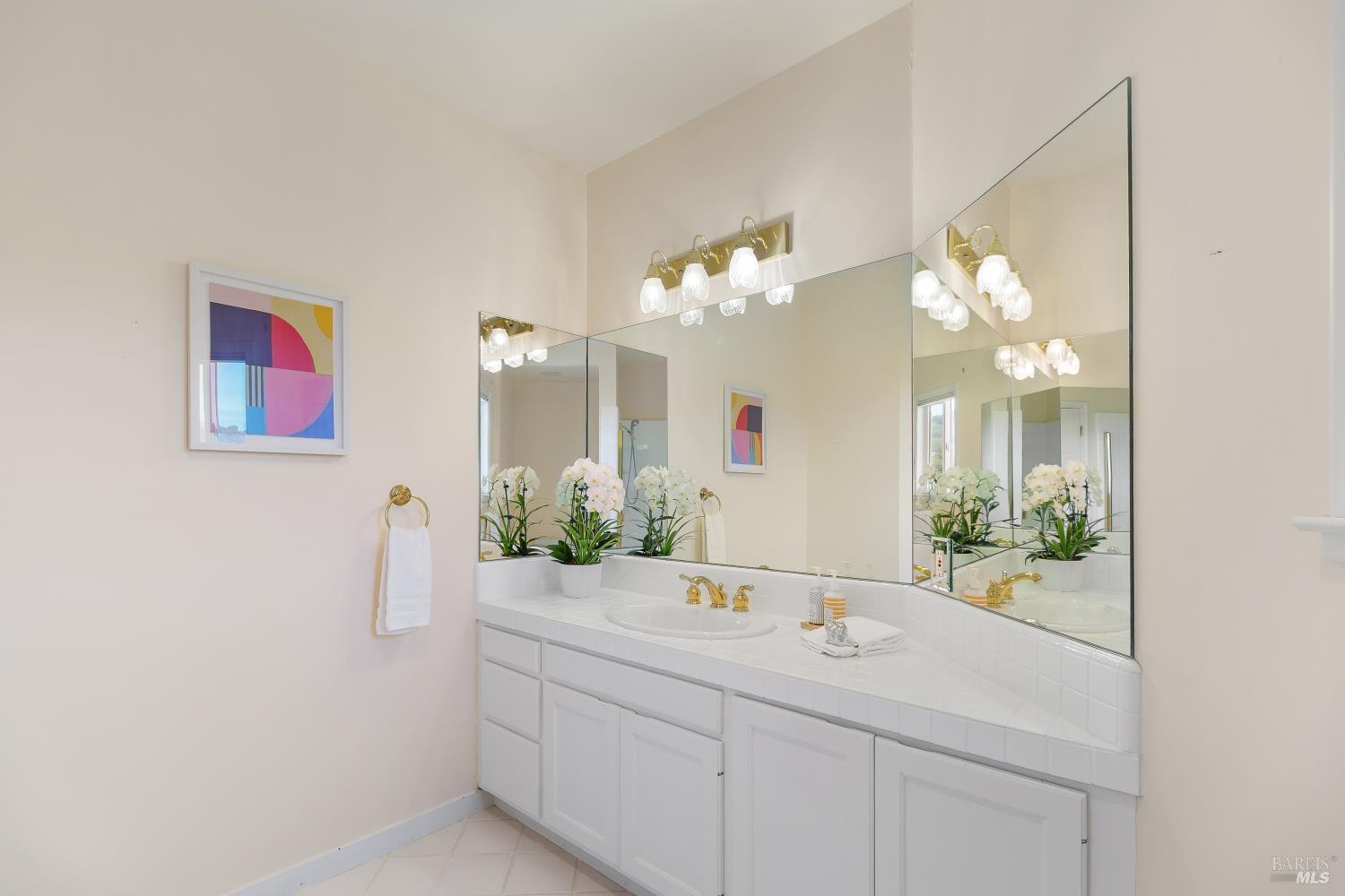 15 Ravine Way