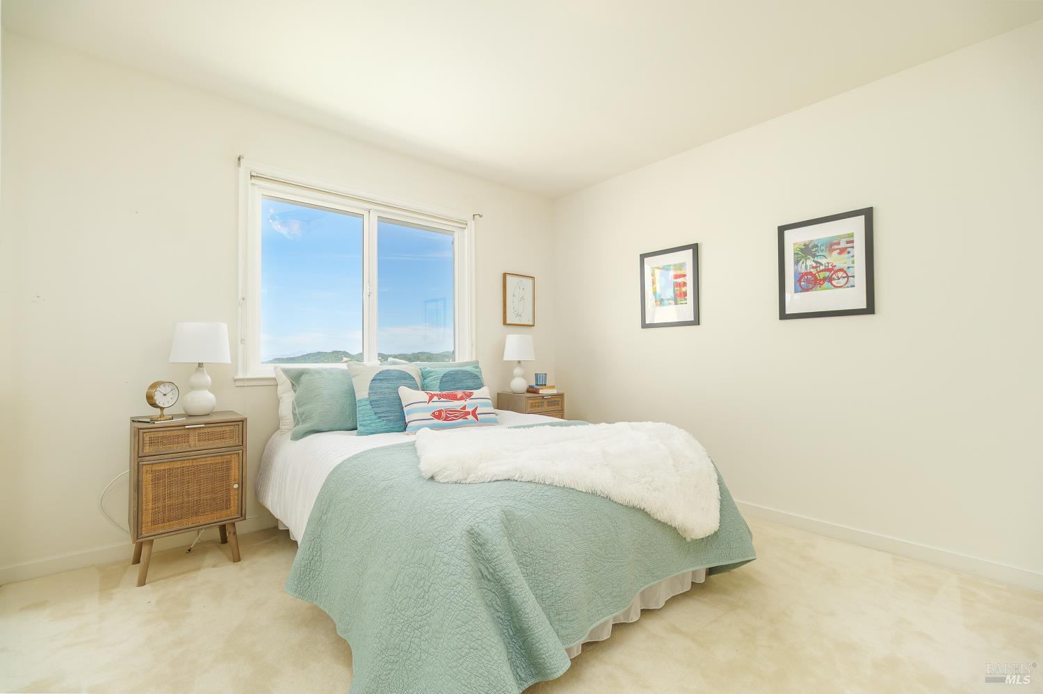 15 Ravine Way