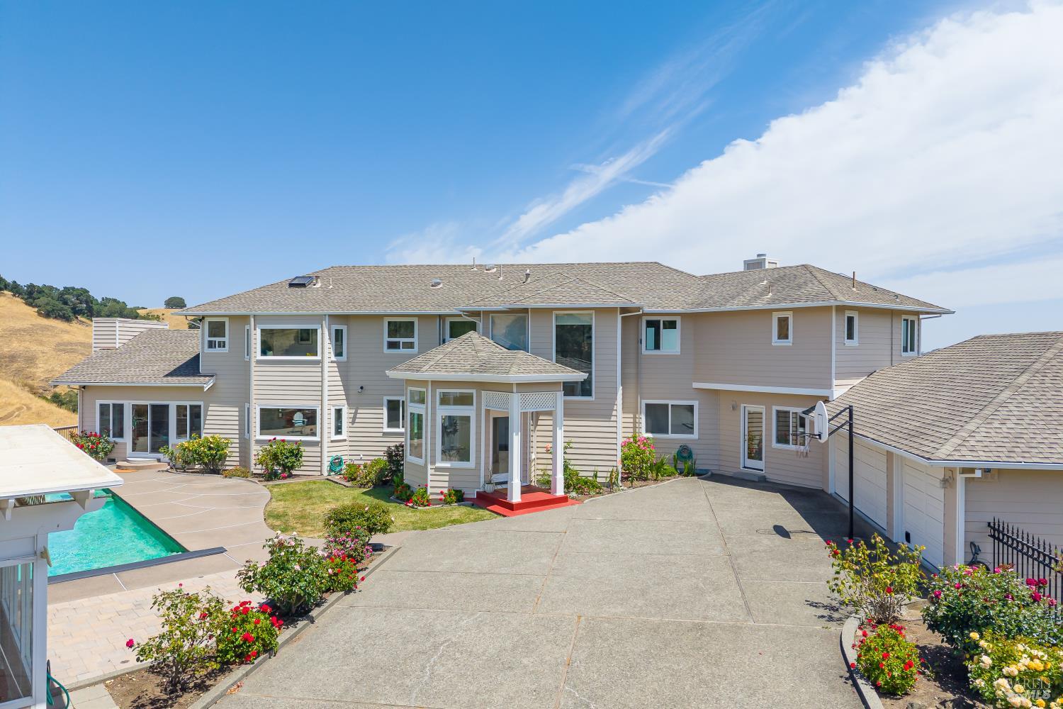 15 Ravine Way