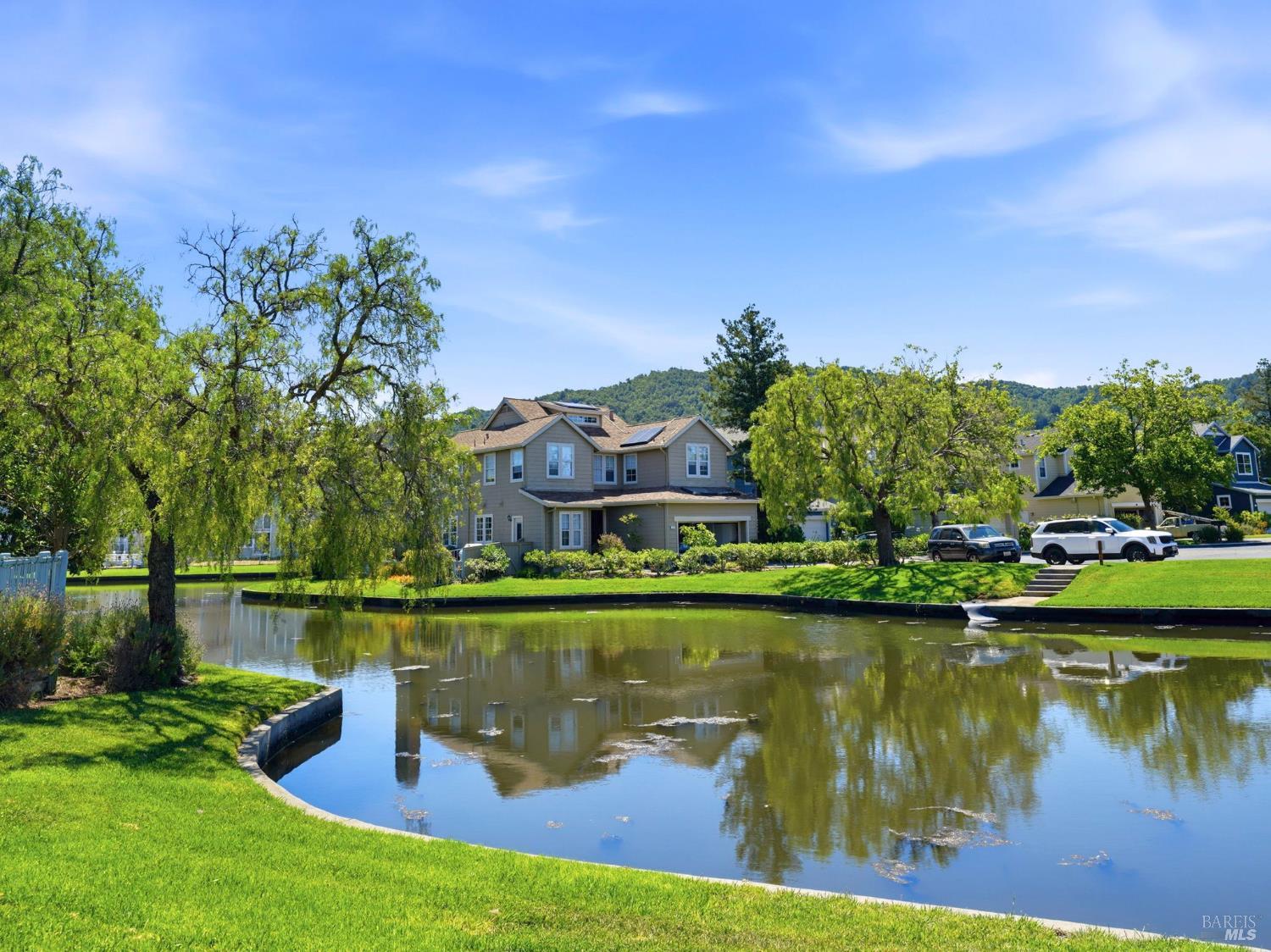 3 Lagoon Court