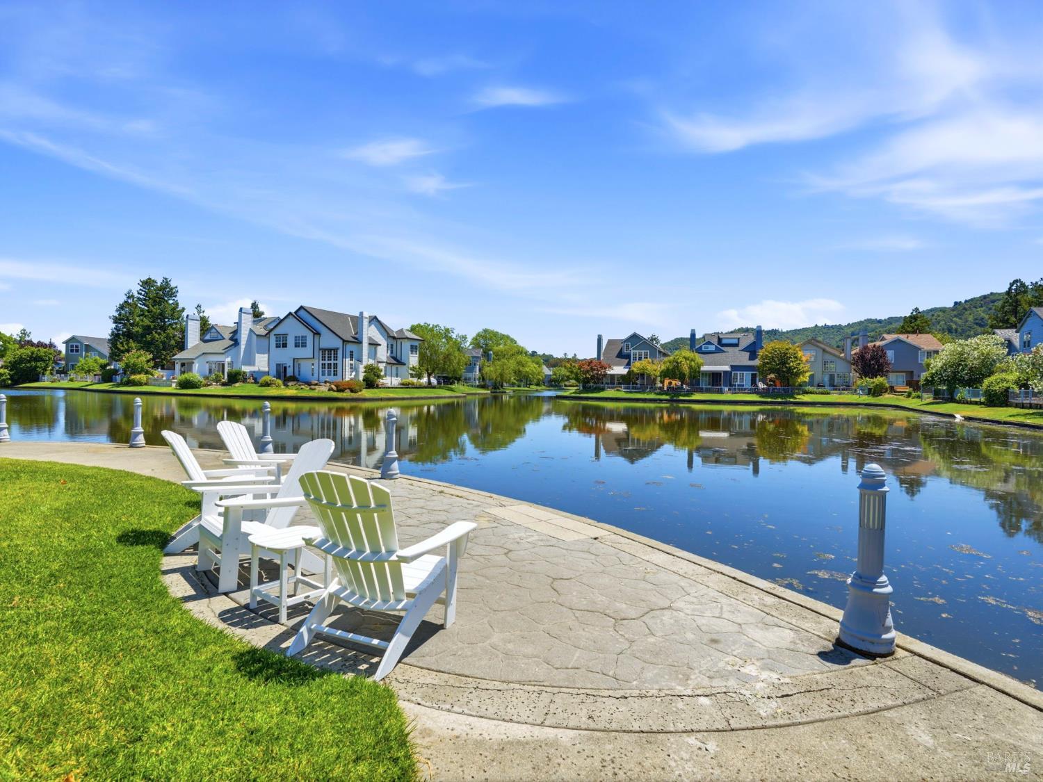 3 Lagoon Court