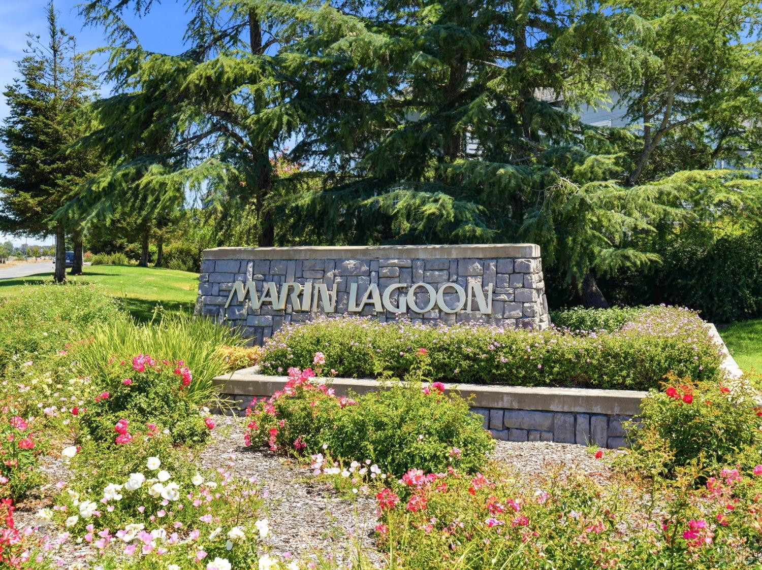 3 Lagoon Court