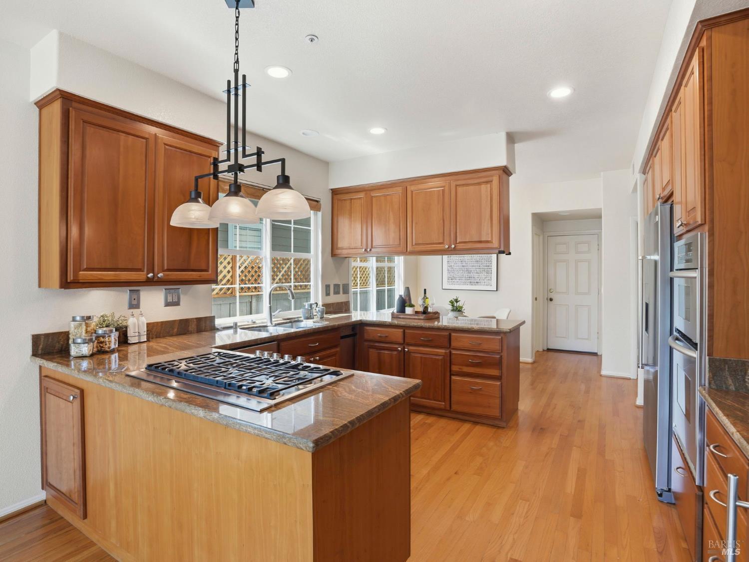 3 Lagoon Court
