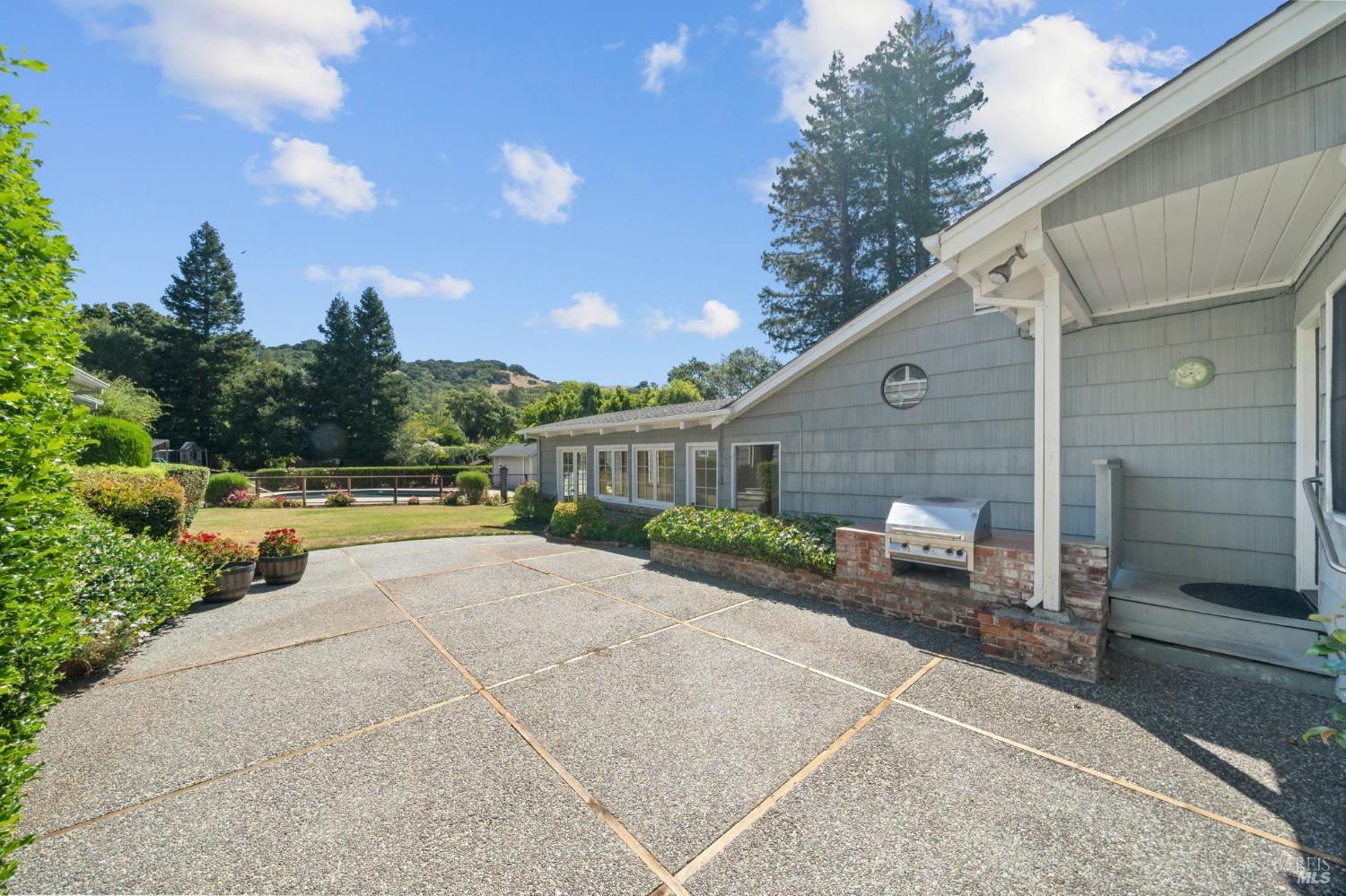 1320 Butterfield Road