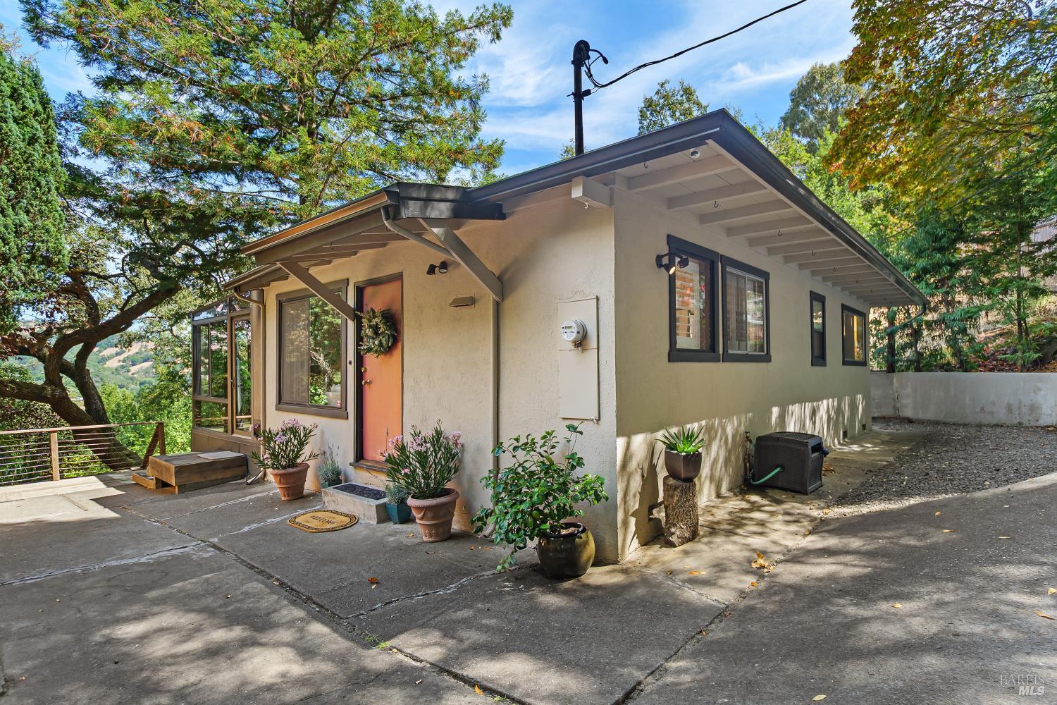 140 Francis Avenue
