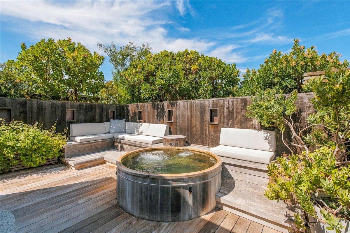 290 Seadrift Road