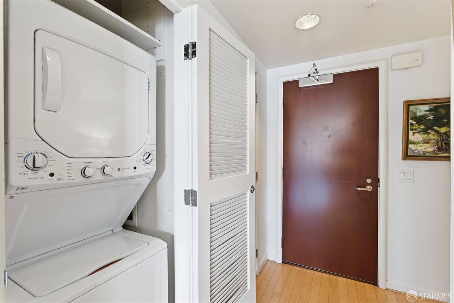 403 Main Street Unit: #506N