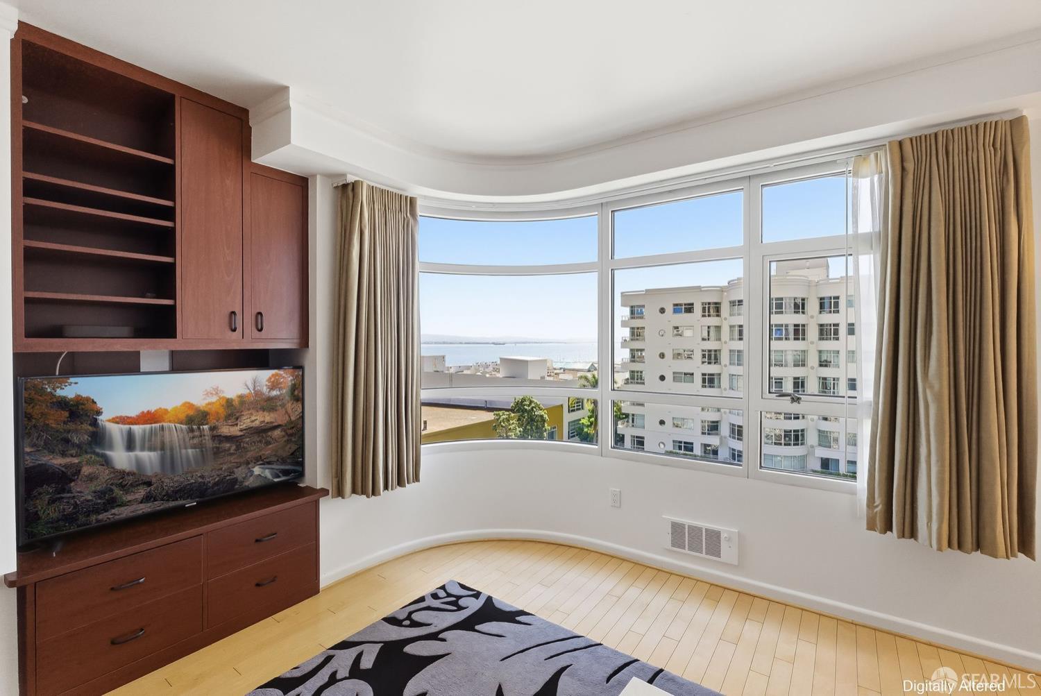 403 Main Street Unit: #506N