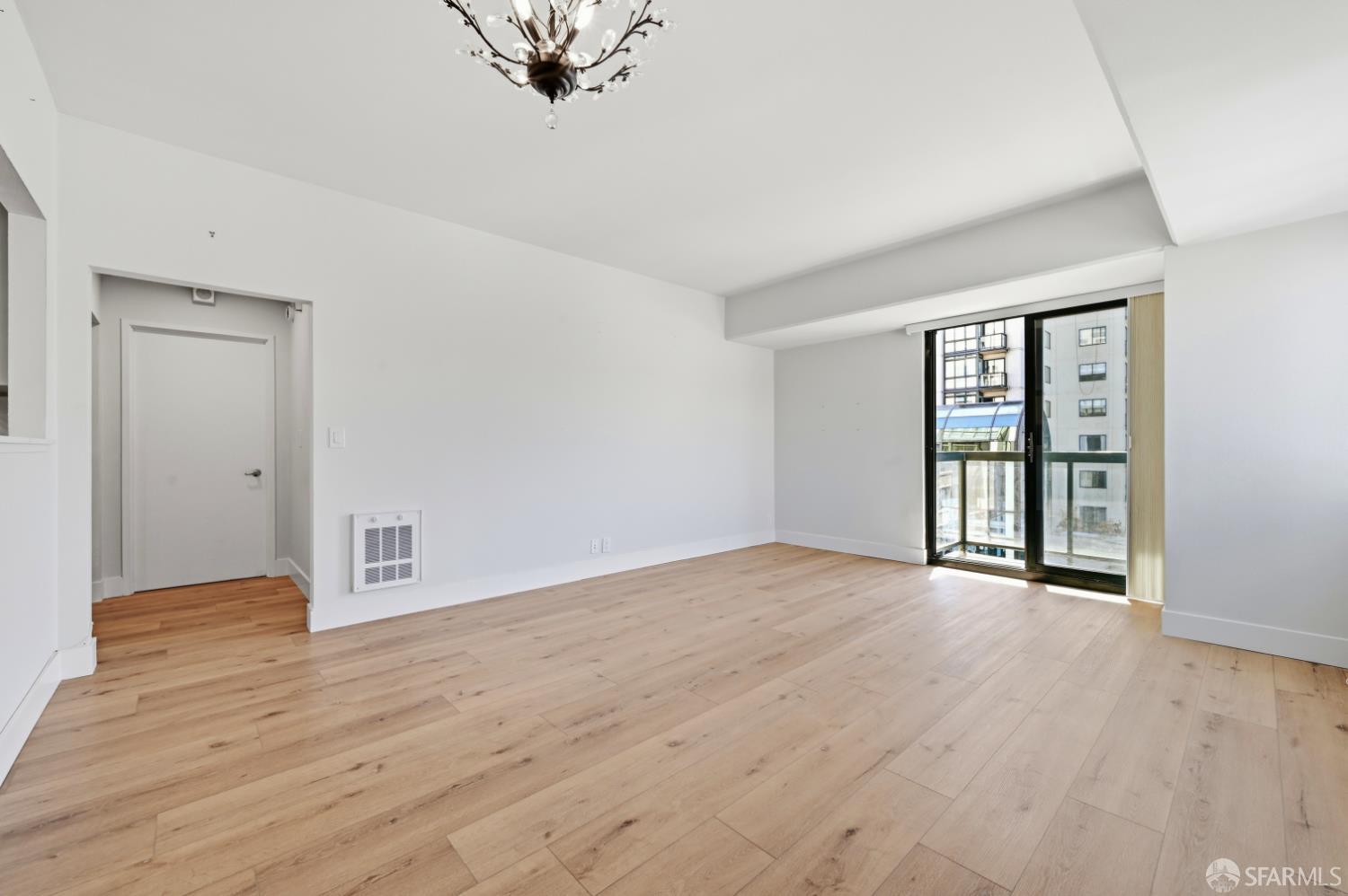 1 Daniel Burnham Court Unit: #315