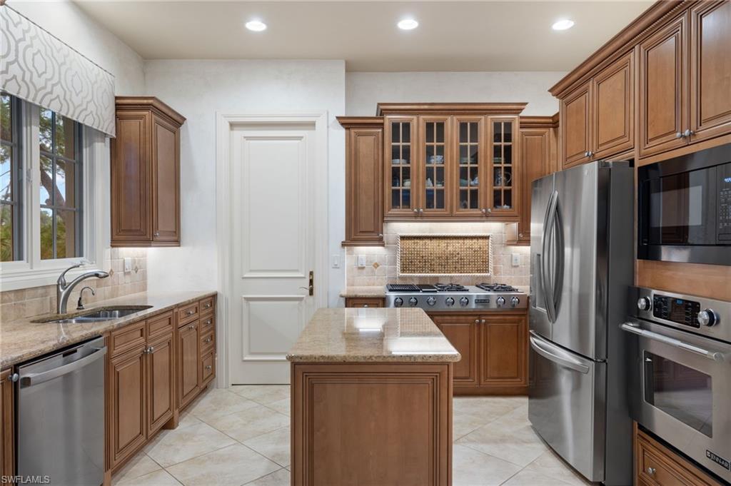 4731 Via Santa Lucia