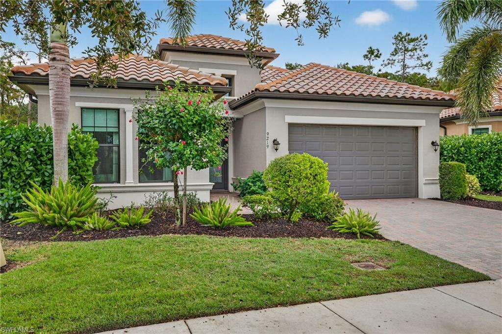 9219 Isla Bella CIR