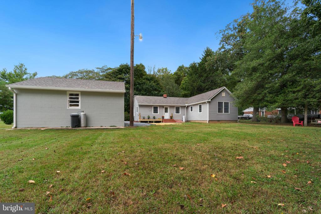 8489 BROAD NECK ROAD