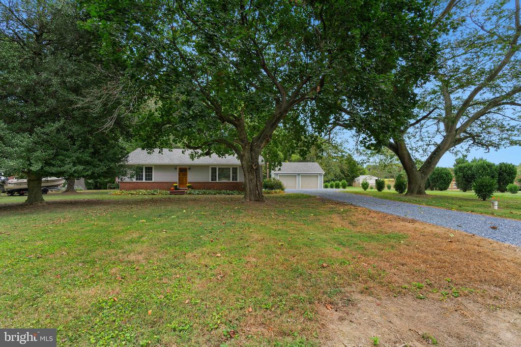 8489 BROAD NECK ROAD