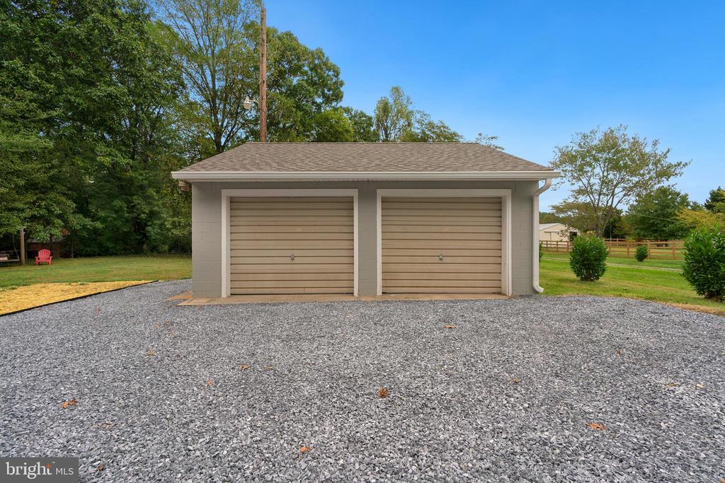 8489 BROAD NECK ROAD