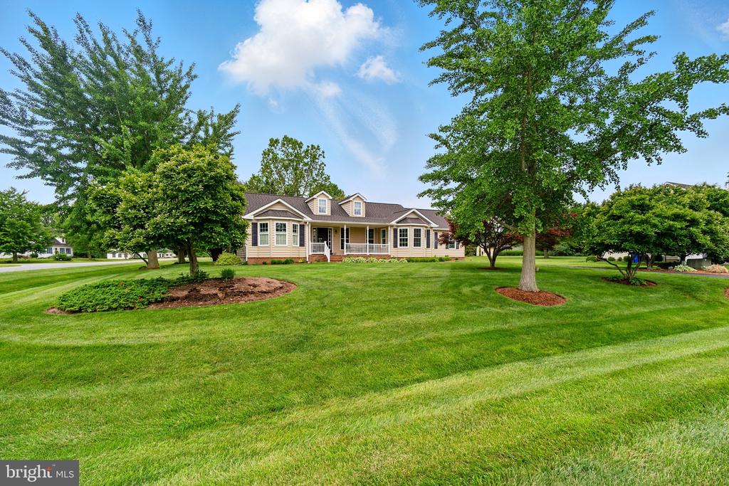 201 PONDVIEW COURT