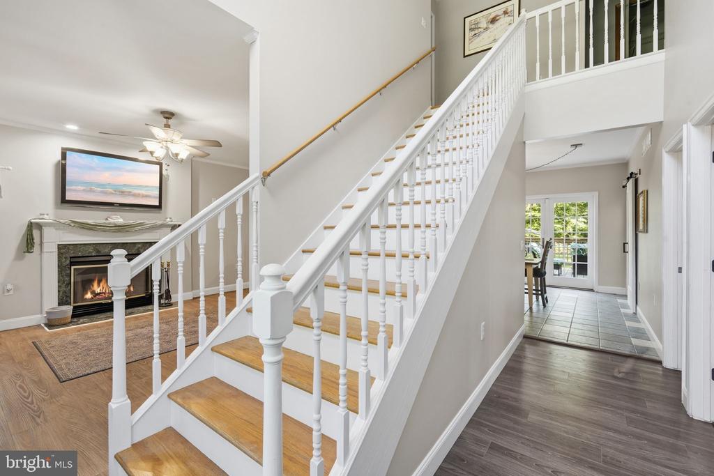120 ARCHER LANE