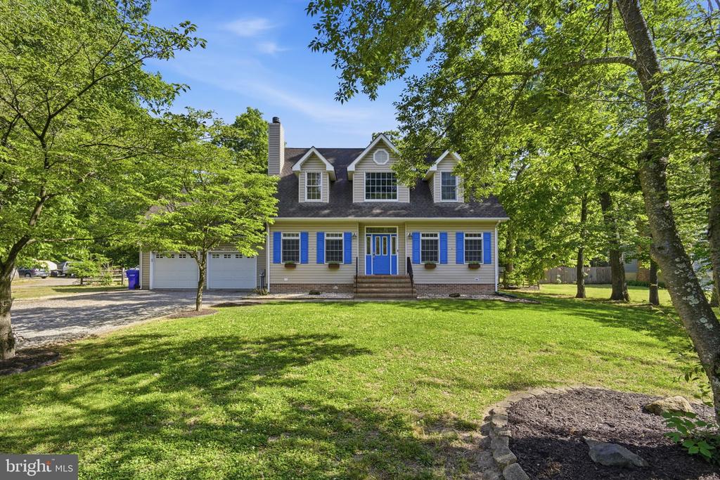 120 ARCHER LANE