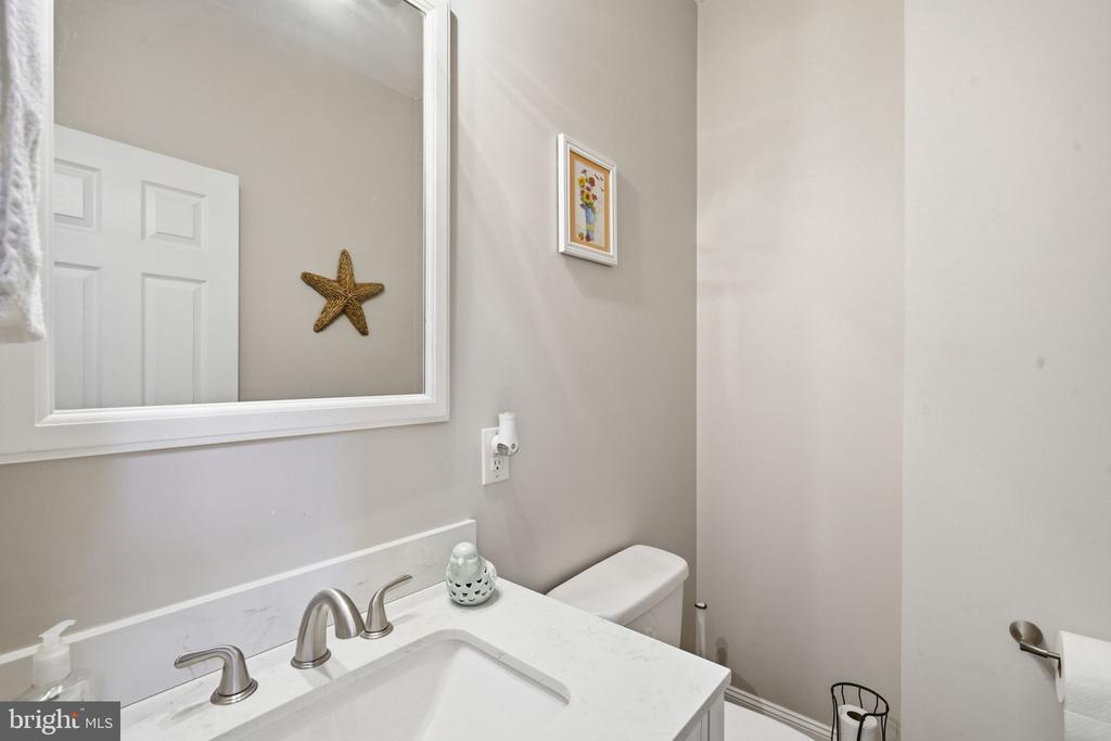 120 ARCHER LANE