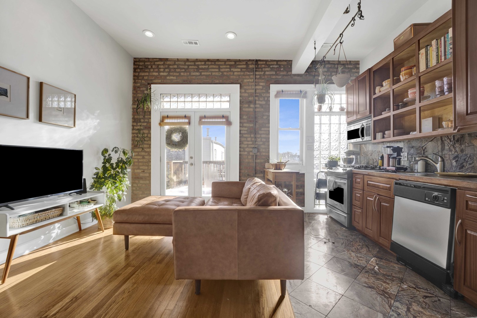 3107 W George Street Unit: 3