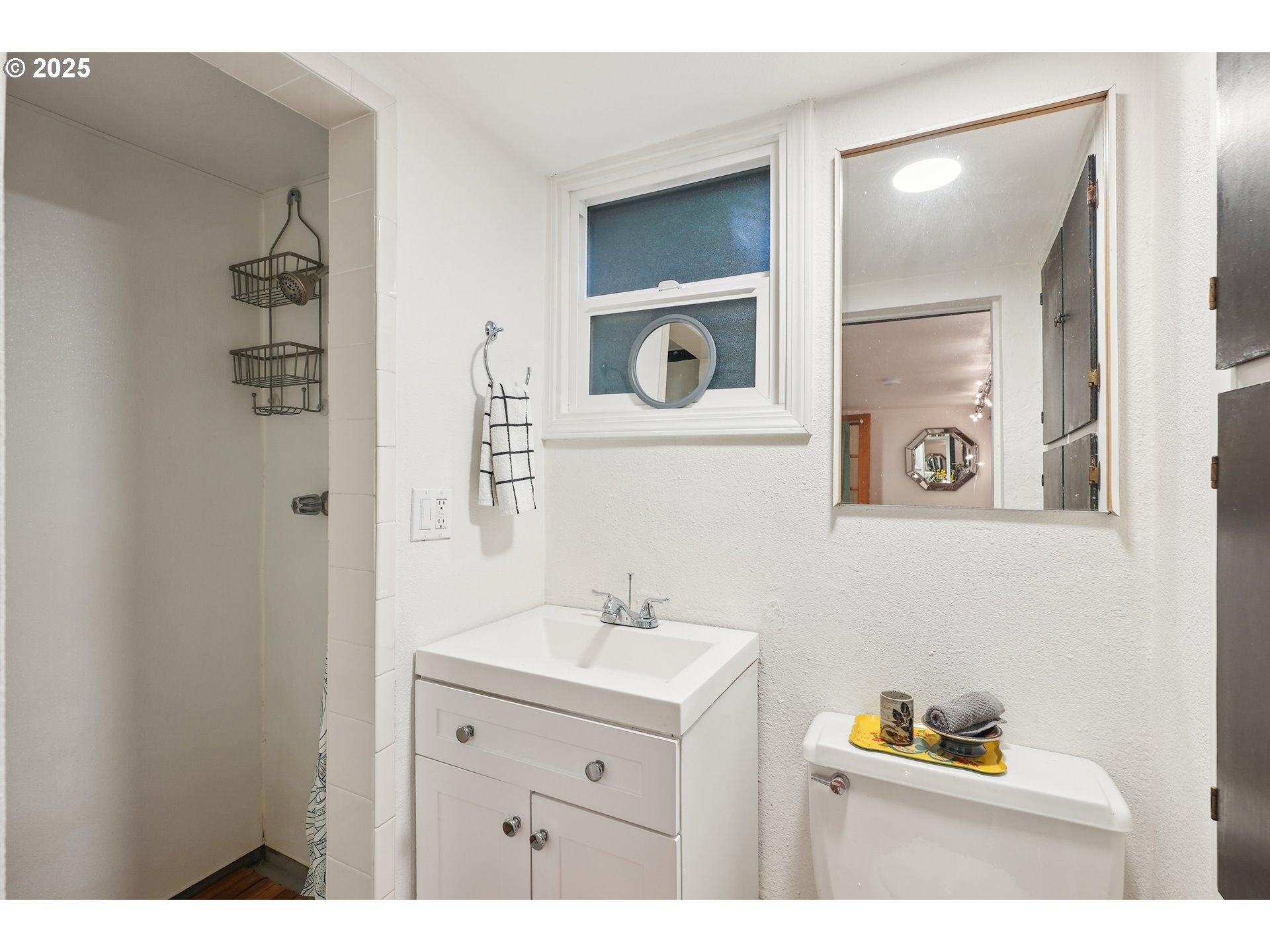 15 NE 18TH AVE
