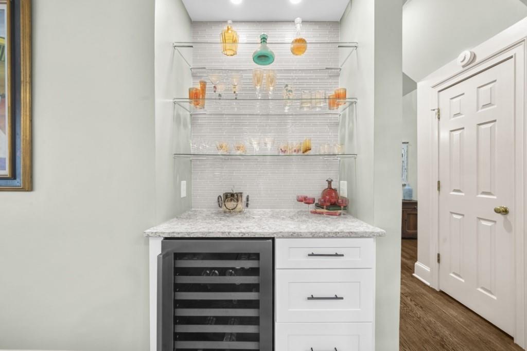 2020 Shallowford Park Manor