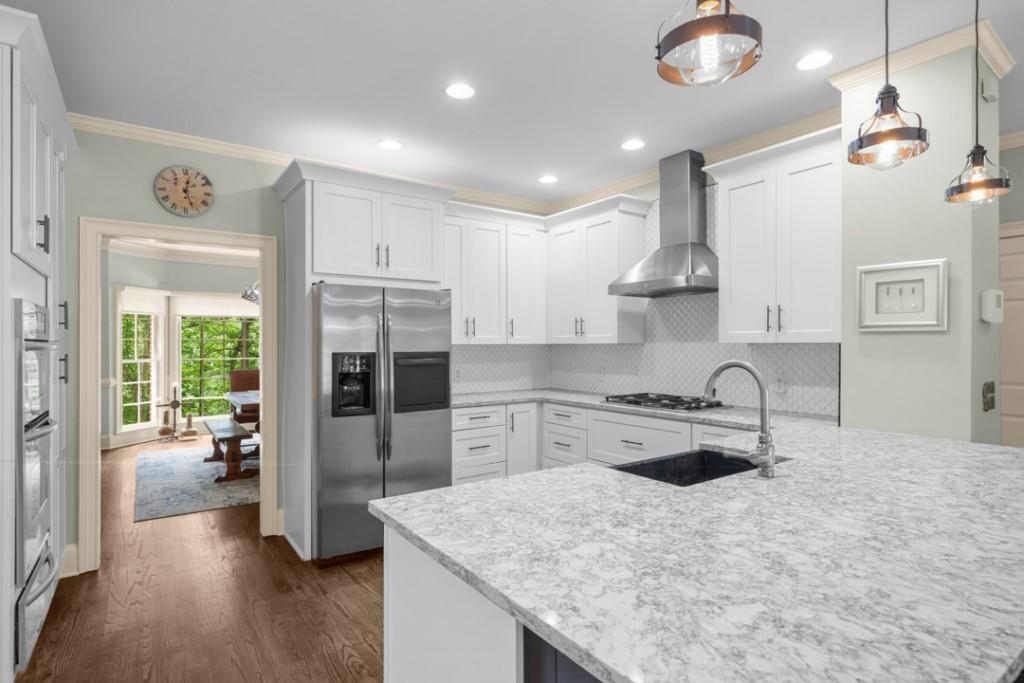 2020 Shallowford Park Manor