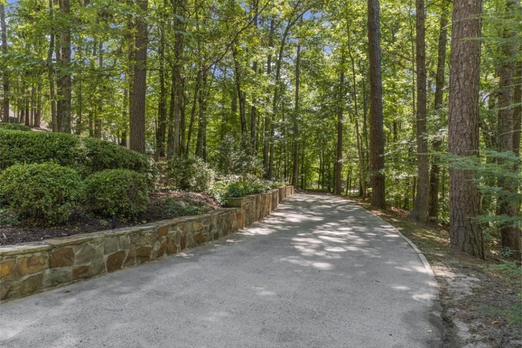 2020 Shallowford Park Manor