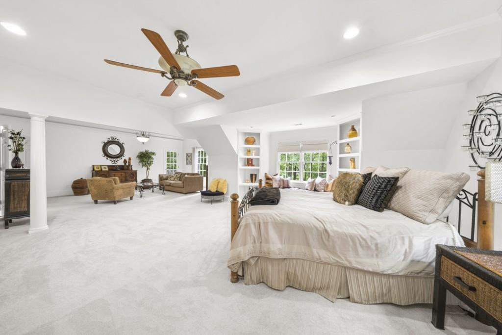 2020 Shallowford Park Manor